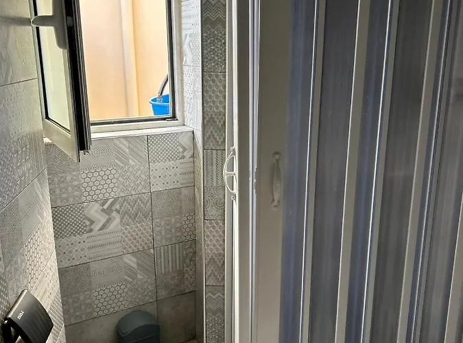 Cuore Di بيت ضيافة نابولي